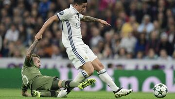 Real Madrid 1X1: James intenta hacer daño en la individual