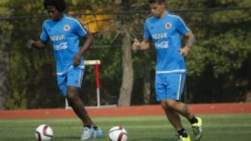 James terminó el entrenamiento como portero.