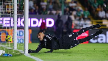 Nanuel Guzman of Tigres during the 8th round match between Leon and Tigres UANL as part of the Liga BBVA MX, Torneo Clausura 2025 at Nou Camp Stadium, on February 22, 2025 in Leon, Guanajuato, Mexico.