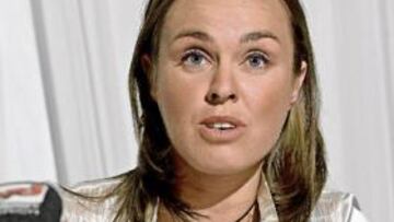<b>EL ANUNCIO. </b>Martina Hingis comunica su decisión ayer en Zúrich.
