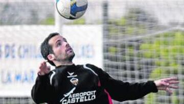 <b>ESTRENO. </b>El delantero asturiano Omar Sampedro podría debutar como jugador titular el domingo.