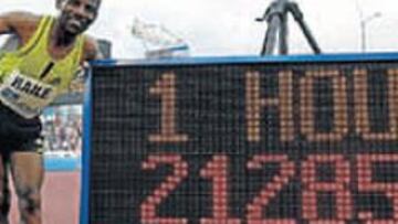 <b>RÉCORD. </b>Gebrselassie superó una marca que tenía 16 años.