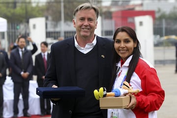 Así fue la Ceremonia de las Banderas en Santiago 2017