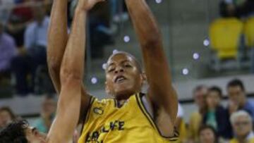 Walter Tavares se entrevistará con varias franquicias de la NBA.