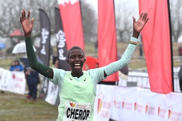 Celestin Ndikumana y Charity Cherop se llevan los trofeos de Cáceres