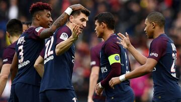 Los jugadores del PSG celebran un gol. 