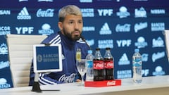 Agüero: "Messi ama a la Selección, deberían darse cuenta"