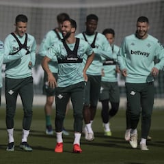 Pellegrini anuncia una lista de
22 sin Raúl y con Víctor Ruiz