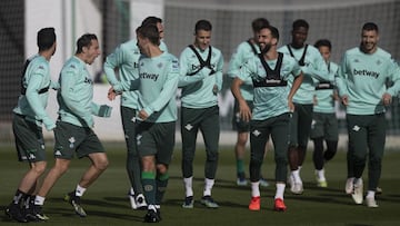 Los jugadores del Betis, en un entrenamiento. 