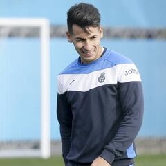 Hernán Pérez: "Quiero recuperar el nivel y ayudar al Alavés"