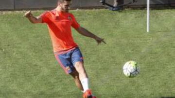 06/10/15
 ENTRENAMIENTO DEL VALENCIA CF  - JOSE LUIS GAYA