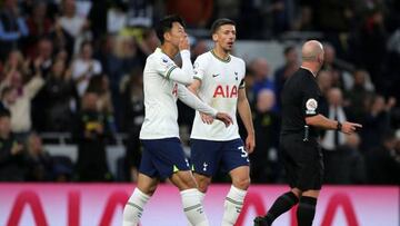 Tottenham Hotspur's South Korean striker Son Heung-Min (C) reacts to scoring a goal during the English Premier League football match between Tottenham Hotspur and Leicester City at Tottenham Hotspur Stadium in London, on September 17, 2022. - - RESTRICTED TO EDITORIAL USE. No use with unauthorized audio, video, data, fixture lists, club/league logos or 'live' services. Online in-match use limited to 120 images. An additional 40 images may be used in extra time. No video emulation. Social media in-match use limited to 120 images. An additional 40 images may be used in extra time. No use in betting publications, games or single club/league/player publications. (Photo by ISABEL INFANTES / AFP) / RESTRICTED TO EDITORIAL USE. No use with unauthorized audio, video, data, fixture lists, club/league logos or 'live' services. Online in-match use limited to 120 images. An additional 40 images may be used in extra time. No video emulation. Social media in-match use limited to 120 images. An additional 40 images may be used in extra time. No use in betting publications, games or single club/league/player publications. / RESTRICTED TO EDITORIAL USE. No use with unauthorized audio, video, data, fixture lists, club/league logos or 'live' services. Online in-match use limited to 120 images. An additional 40 images may be used in extra time. No video emulation. Social media in-match use limited to 120 images. An additional 40 images may be used in extra time. No use in betting publications, games or single club/league/player publications. (Photo by ISABEL INFANTES/AFP via Getty Images)