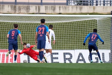 Remontada con guinda y a cuartos