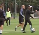 El insólito momento de Guardiola en plena práctica del City
