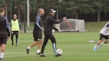 Guardiola y el buen ambiente en entreno: Todos lo acompañaron