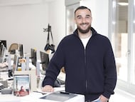 Rober González, en la redacción de Radio Zaragoza.