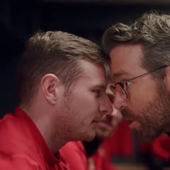 El Wrexham de Ryan Reynolds, contra su estrella por un mensaje en sus botas