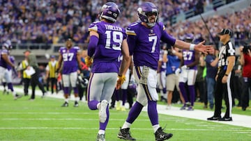 MINNEAPOLIS, MN - NOVEMBER 19: Adam Thielen #19 of the Minnesota Vikings and Case Keenum #7 celebrate after scoring a touchdown in the fourth quarter of the game on November 19, 2017 at U.S. Bank Stadium in Minneapolis, Minnesota.   Adam Bettcher/Getty Images/AFP
 == FOR NEWSPAPERS, INTERNET, TELCOS &amp; TELEVISION USE ONLY ==