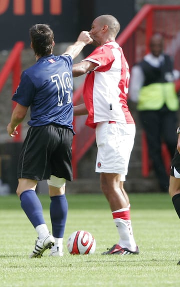 In August 2008, Aritz Aduriz was sent off for this punch on an opponent in a pre-season friendly against Charlton Athletic.