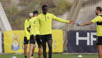 Clau Mendes será intervenido en su hombro izquierdo