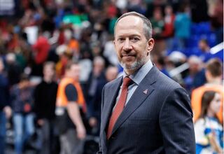 El presidente del Lokomotiv se autonombra nuevo entrenador