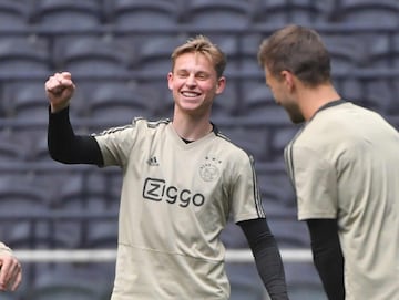 Frenkie de Jong, el segundo fichaje oficial más caro de este verano (75M€).