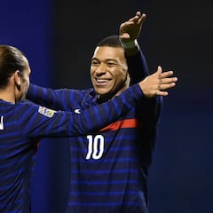 Mbappé salva a Francia