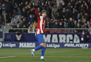 1-0. João Félix celebra el primer gol.