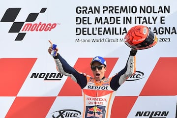 El piloto cataln estuvo segundo gran parte de la carrera, pero la cada de Bagnaia, que iba lder, le abri el camino a sumar una nueva victoria en su curriculum.