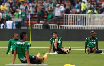 Fotos del entrenamiento de Nacional en el Atanasio Girardot acompañado de su afición.