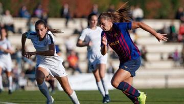 Primer gol de Claudia Pina en la exhibición (7-0) del Barcelona