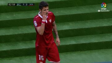 Jovetic se enfrent¨® a hinchas rivales en el cambio: "1-2"