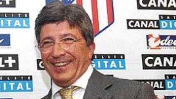 <b>CONFIA EN EL ENTRENADOR</B>. Estamos encantados con Manzano y seguro que su trabajo dará resultados muy positivos para el club