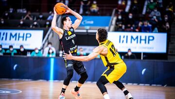 El Tenerife perdi&oacute; la oportunidad de coger el liderato del Grupo A de la fase regular de la Liga de Campeones FIBA, al caer derrotado en Alemania frente al MHP Riesen.