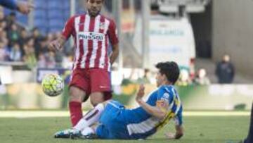 Javi López ante Augusto Fernández.