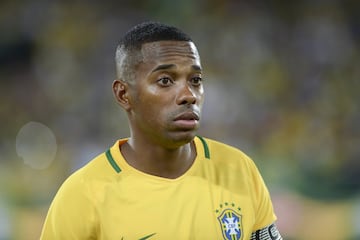 Robson de Souza no pudo concluir su carrera en los mejores planos, pues tras ganar varios torneos con el Atlético Mineiro y Santos, el goleador brasileño ha jugado por algunas temporadas en el balompié de Turquía
