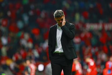  Fernando Ortiz head coach of America during the game Toluca vs America, corresponding to the Semifinals first leg match of the Torneo Apertura 2022 of the Liga BBVA MX, at Nemesio Diez Stadium, on October 19, 2022.

<br><br>

Fernando Ortiz Director Tecnico de America durante el partido Toluca vs America, correspondiente al partido de ida de Semifinales del Torneo Apertura 2022 de la Liga BBVA MX, en el Estadio Nemesio Diez, el 19 de octubre de 2022.