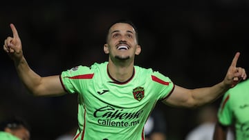 Guilherme Castilho celebrates his goal 3-1 of Juarez during the 15th round match between FC Juarez and Puebla as part of the Liga BBVA MX, Torneo Apertura 2025 at Olimpico Benito Juarez  Stadium, on October 24, 2025 in Ciudad Juarez, Chihuahua, Mexico.