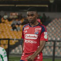 Canterano del DIM entrenará dos semanas con el Aston Villa