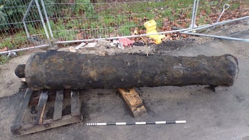 Hallazgo inesperado: trabajadores excavan para una instalación y descubren un cañón histórico de casi 1.000 kg y más de 300 años