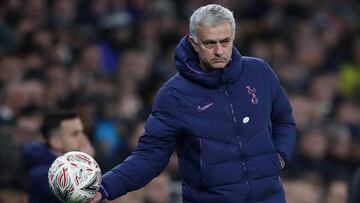 El entrenador portugu&eacute;s del Tottenham, Jos&eacute; Mourinho, durante un partido.