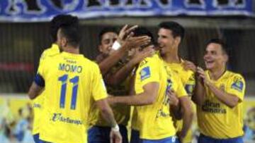 Las Palmas pasa por encima del Espanyol, que sigue temblando