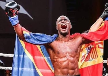 Nayanesh Ayman: de defender a su madre, a rey del K1