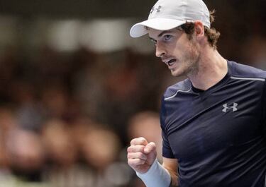 Murray can snatch top spot from Djokovic in Paris