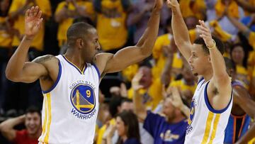 Andre Iguodala y Stephen Curry.