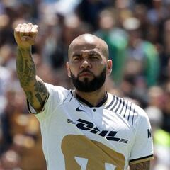 Pumas: Desaparece playera de Dani Alves en el Olímpico Universitario