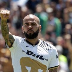 La deuda que tiene Dani Alves con Pumas