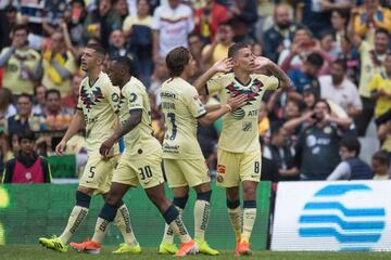 Mateus Uribe festeja su gol ante Rayados de Monterrey durante la jornada 1 del Apertura 2019 de la Liga MX en el Estadio Azteca.