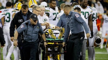 GREEN BAY, WI - SEPTEMBER 28: Davante Adams #17 of the Green Bay Packers is carted off the field after being injured in the third quarter against the Chicago Bears at Lambeau Field on September 28, 2017 in Green Bay, Wisconsin. Jonathan Daniel/Getty Images/AFP
== FOR NEWSPAPERS, INTERNET, TELCOS & TELEVISION USE ONLY ==