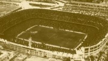 Llenazo de época. Así lucía Chamartín en un derbi a comienzos de la década de los 50.
